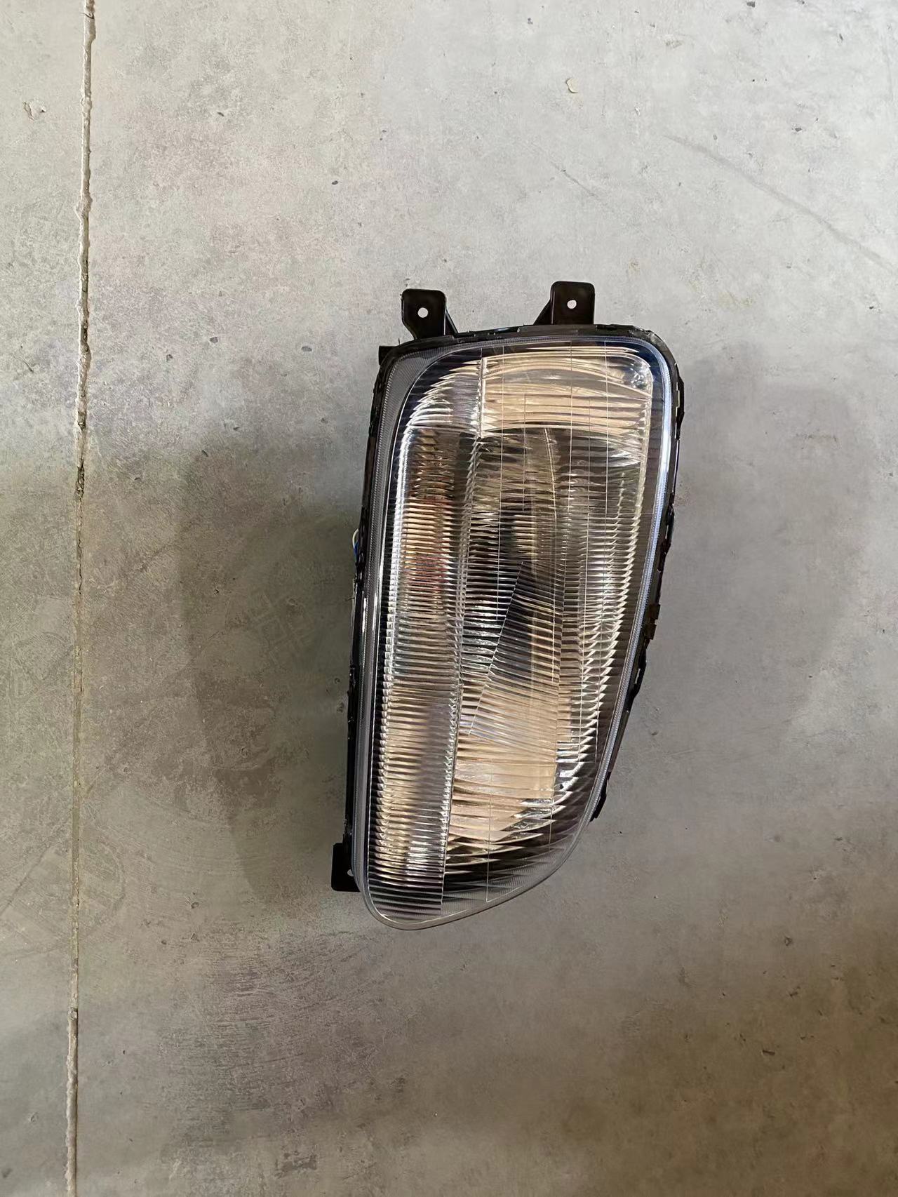  Hino Mega 500 Patterned Headlights: Illuminate Your Truck's Path with Distinctive Brilliance and Functionality!