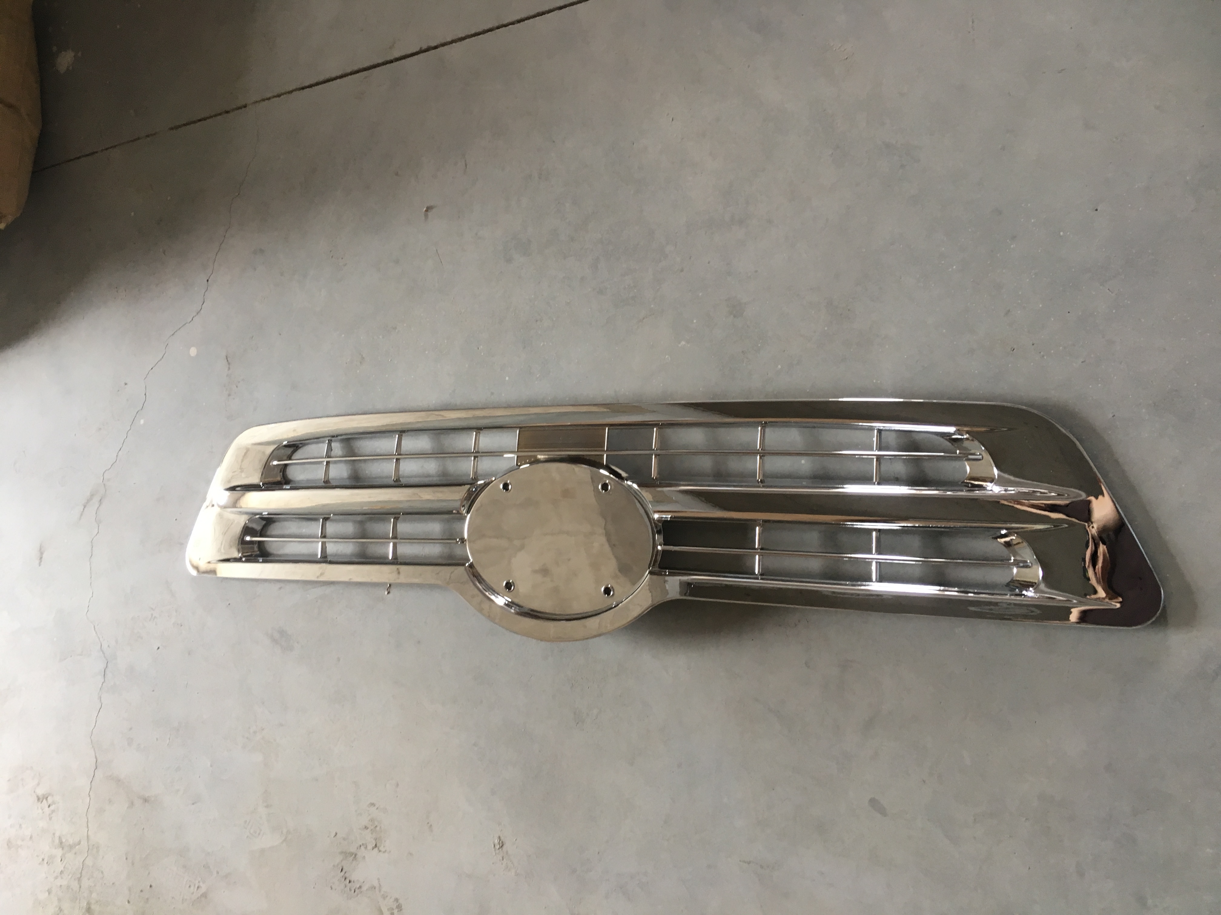 for hino mage 500 wide body chrome plated medium mesh grille