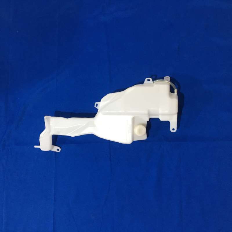 Truck accessories aftermarket for hino mage 500 water bottle