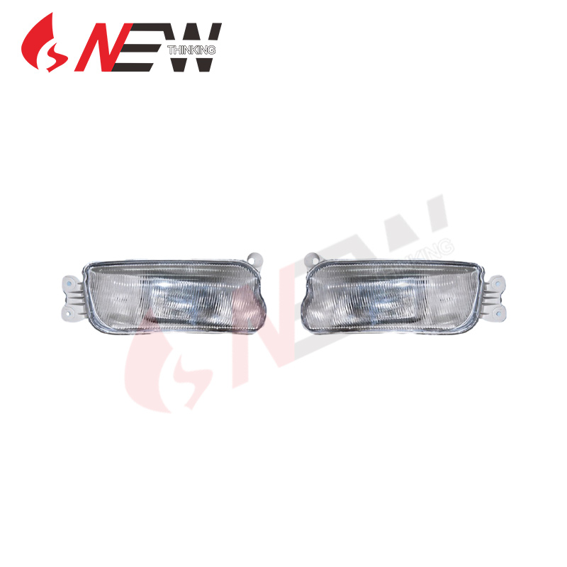 Ordinary halogen bulb fog light for mitsubishi fuso f380 fuso fp510 35 tons fuso fp510 21 tons truck repair replacement aftermarket truck modification market Danyang New Thinking Auto Parts